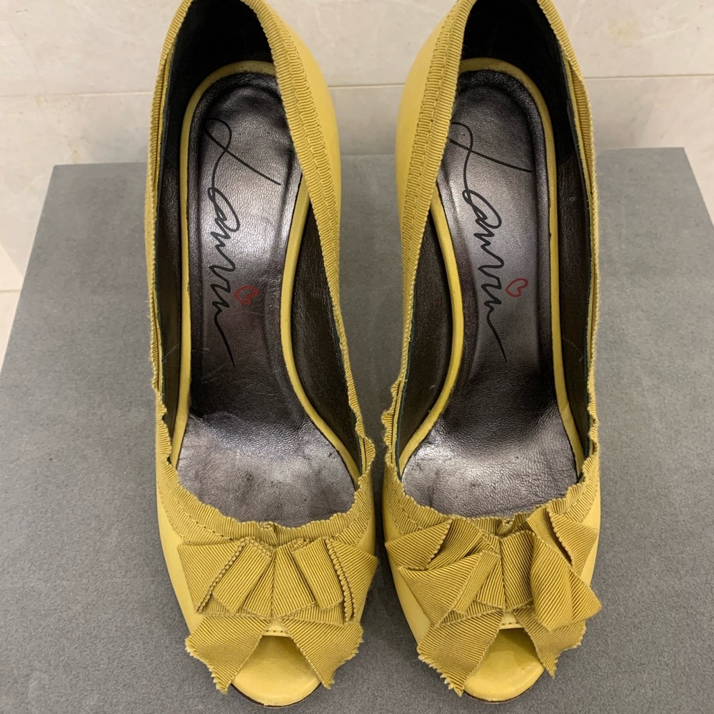 Lanvin Leather Peep Toe Pumps